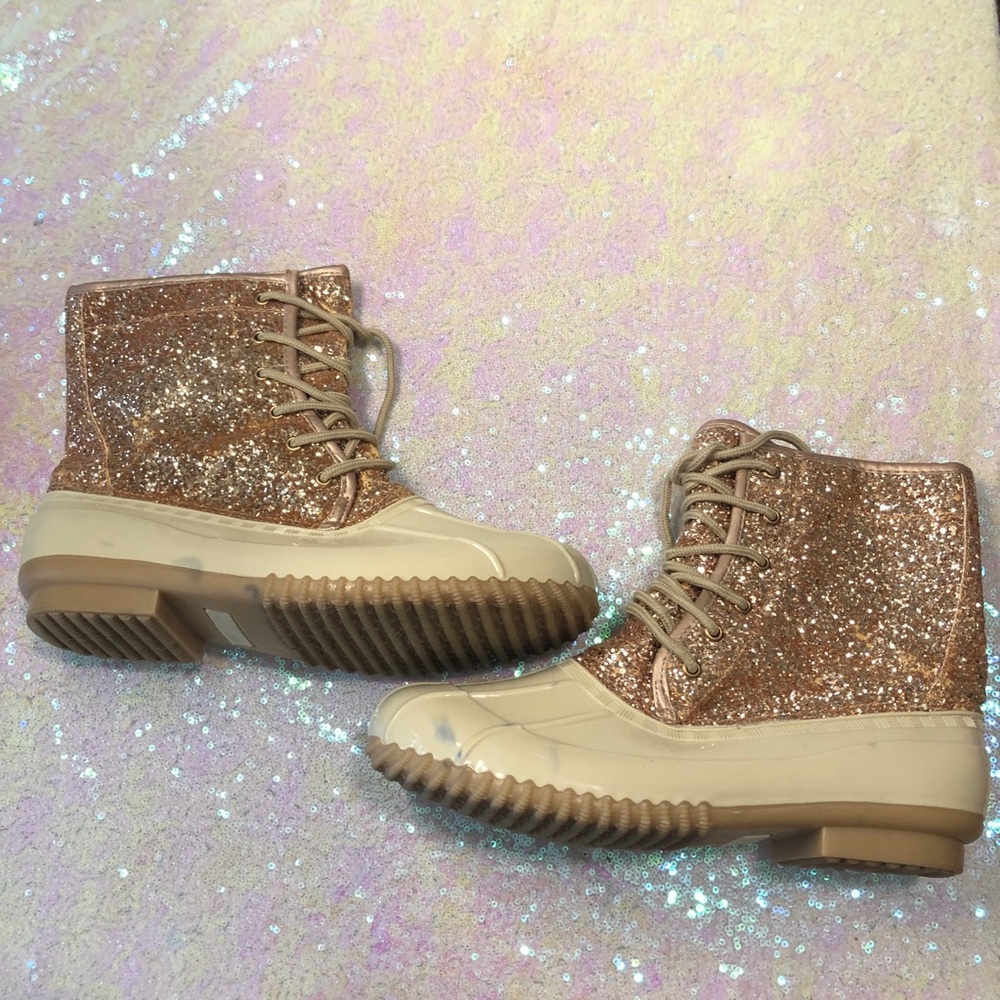 Rose gold sparkle & tan duck boots. Shimmer rain shoes size 10